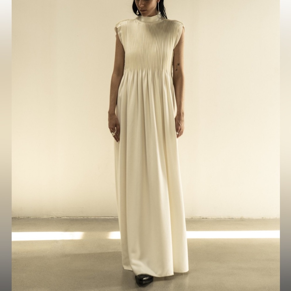 Elegant Cream Maxi Dress